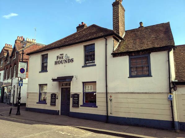 Fox and Hounds, Rickmansworth. (Pub, External, Key). Published on 04-02-2022