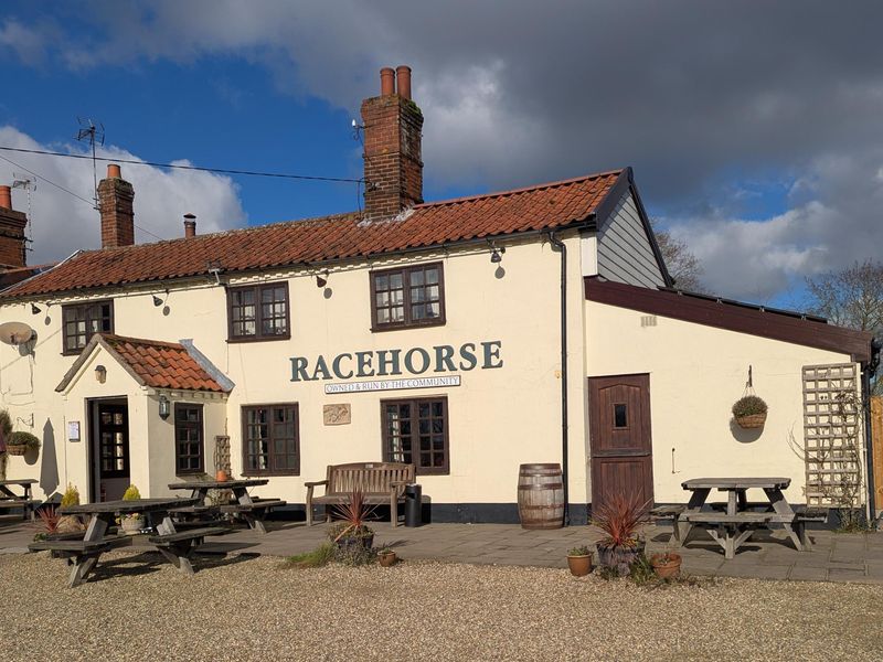 Racehorse Westhall 140226.jpg. (Pub, External, Key). Published on 14-02-2026