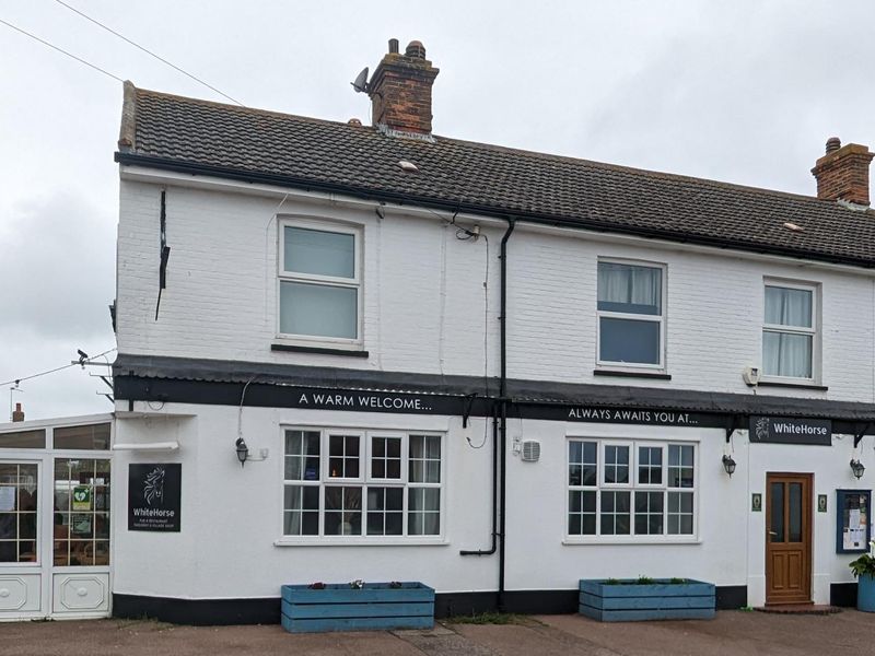 White Horse Corton front 060623. (Pub, External). Published on 07-06-2023