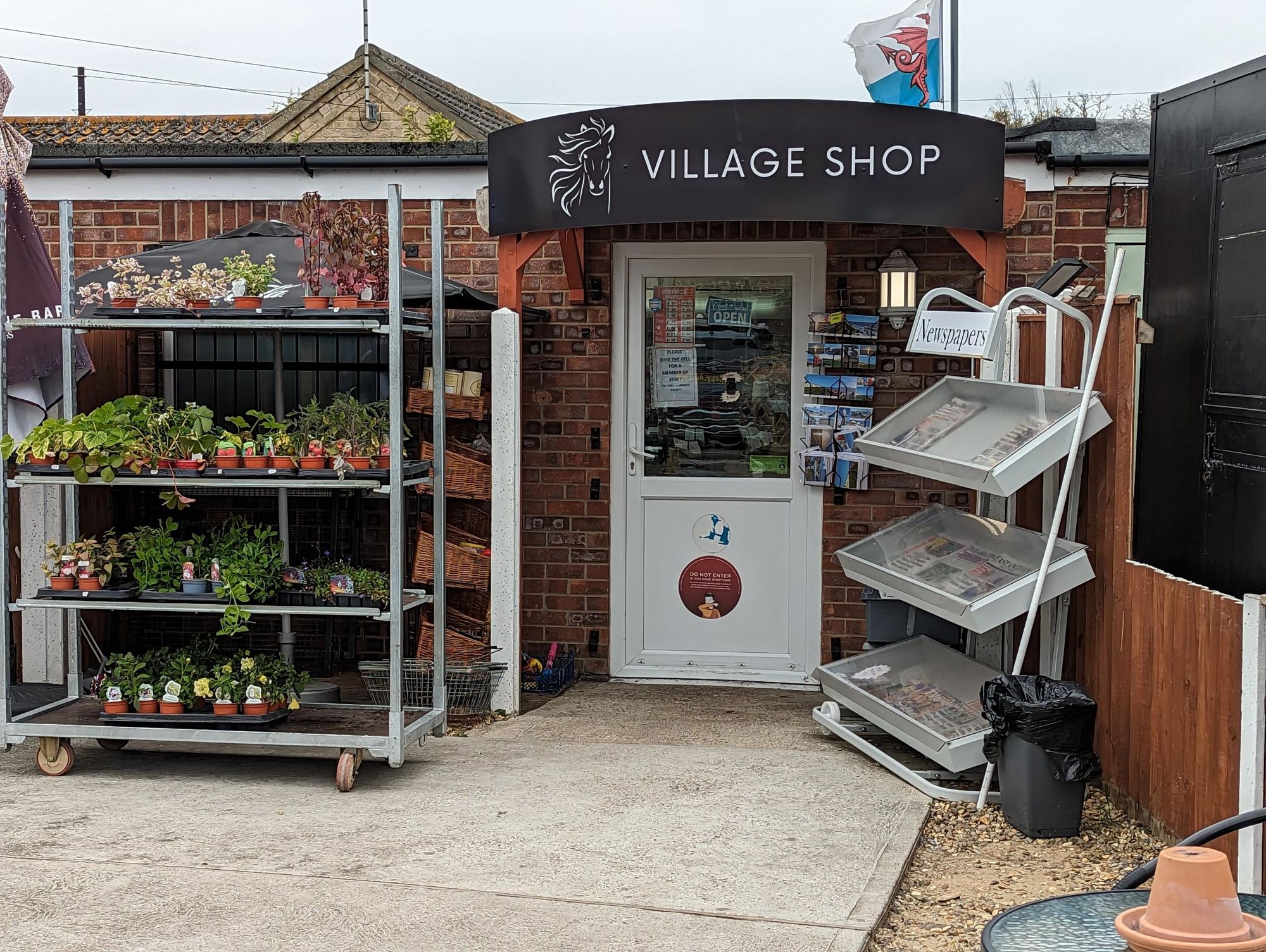 White Horse Corton shop 060623. (External). Published on 07-06-2023