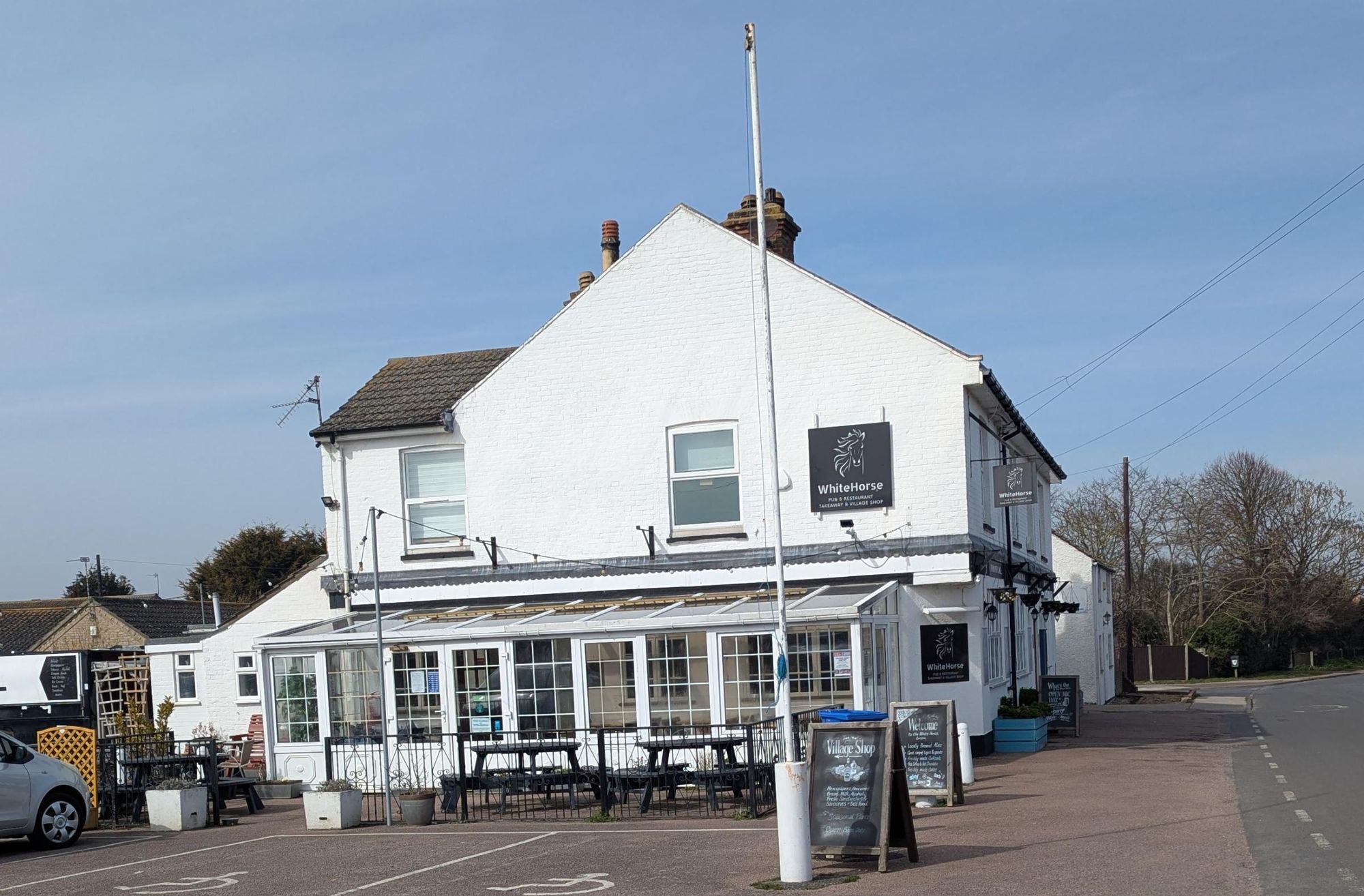 White Horse Corton 210325.jpg. (Pub, External, Key). Published on 22-03-2025