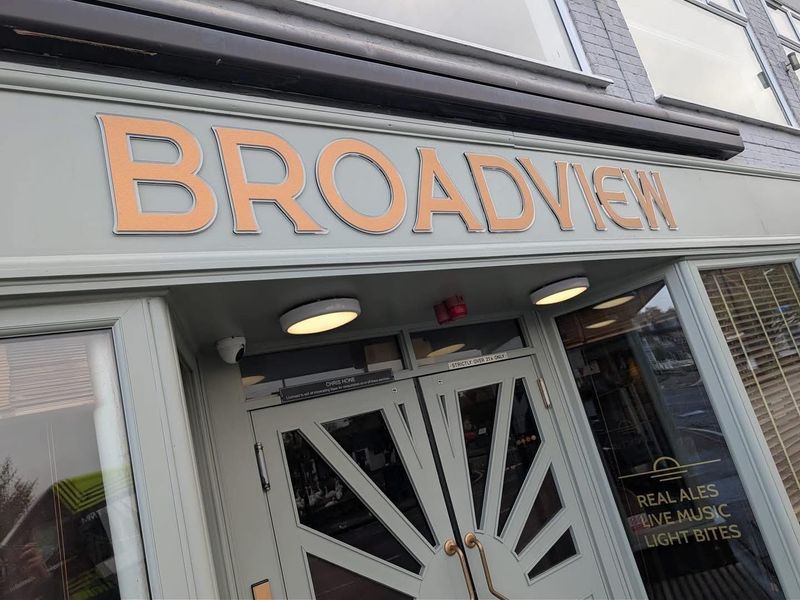 Broadview Oulton Broad 052526 entrance sign Copyright of bar.jpg. (Pub, External, Sign). Published on 05-02-2026 