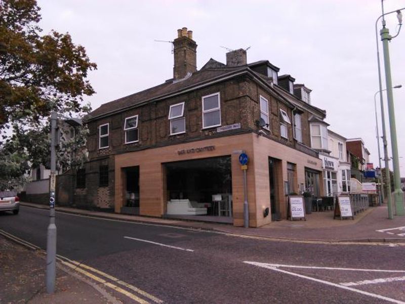 Bar & Canteen Oulton Broad. (Pub). Published on 29-09-2014