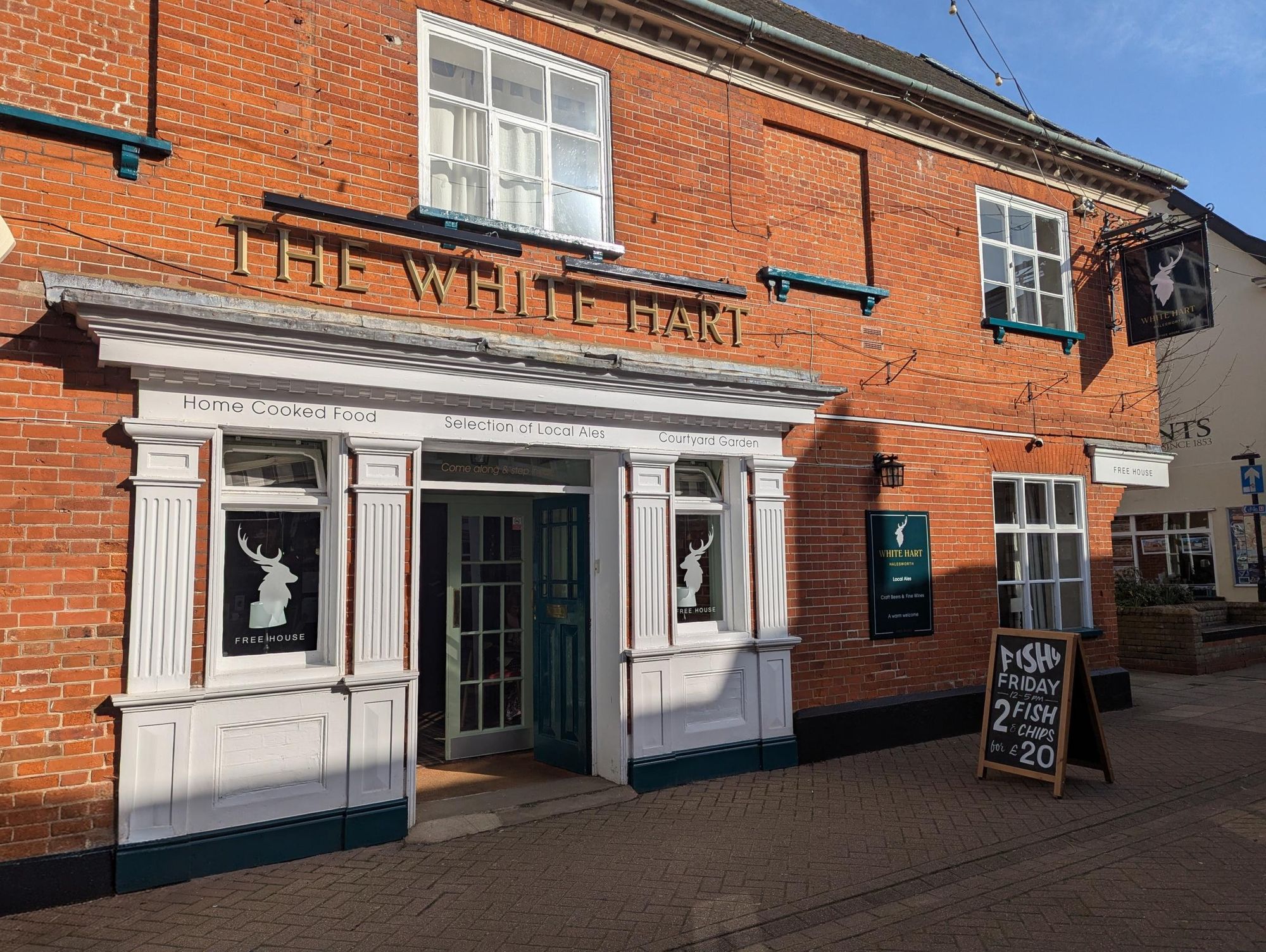 White Hart Halesworth 250226 v1.jpg. (Pub, External). Published on 25-02-2026