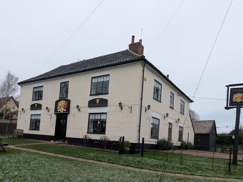 Huntingfield Arms 080125.jpg. (Pub, External, Key). Published on 09-01-2025