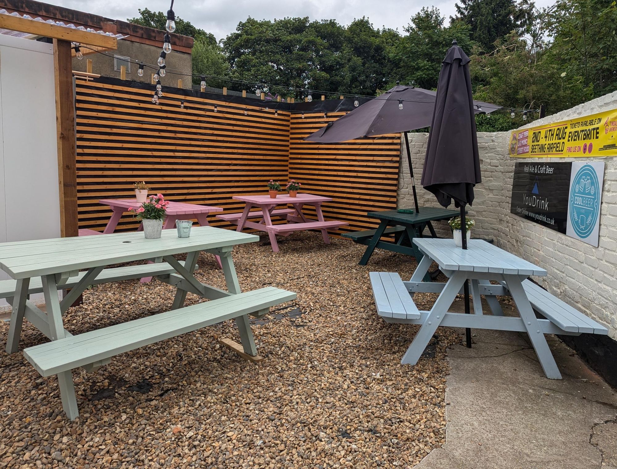 YouDrink Bottle Shop & Taproom Halesworth patio garden 030724.jp. (Pub, External, Garden). Published on 04-07-2024