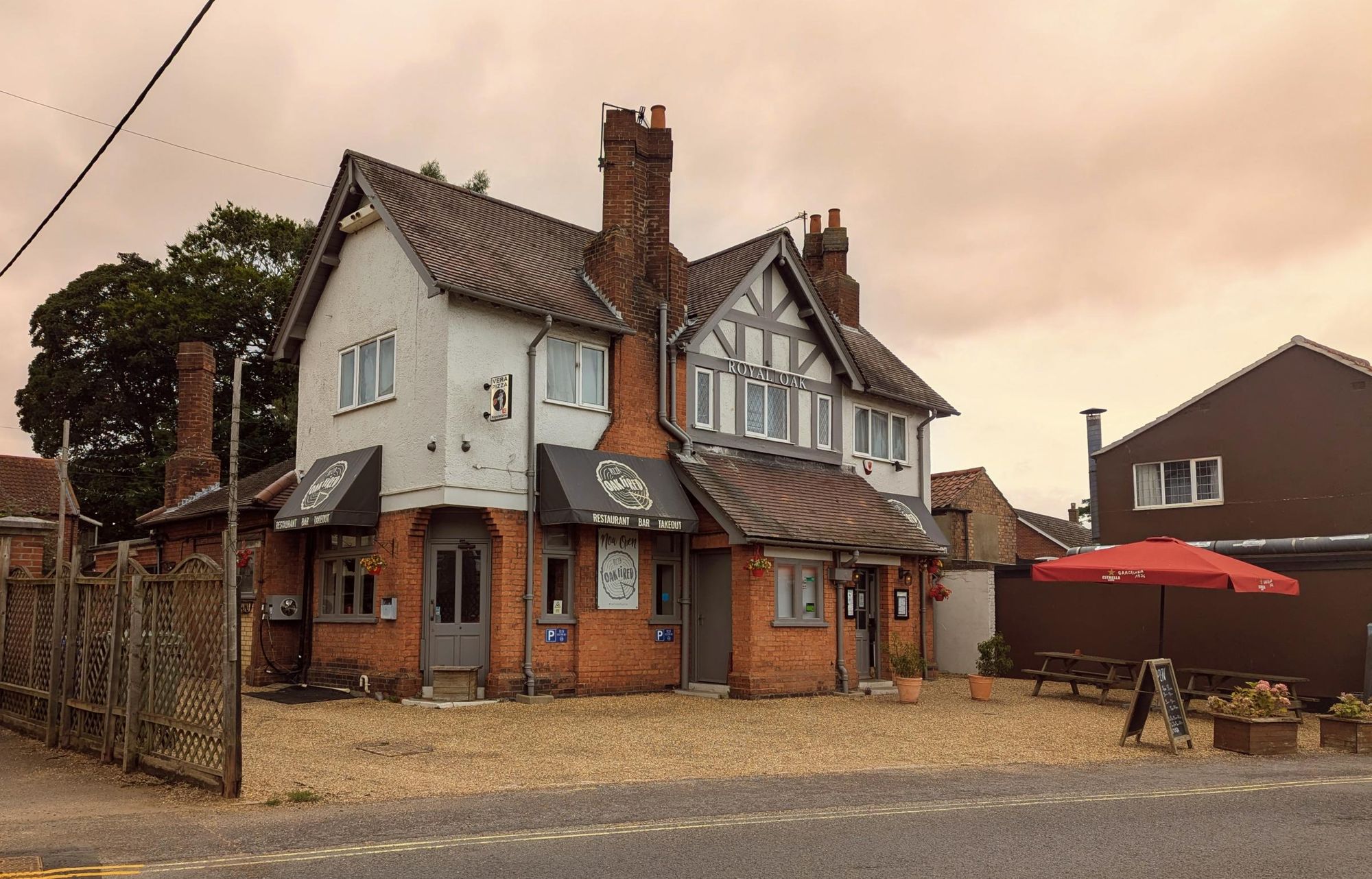 Oakfired at Royal Oak Beccles 030824.jpg. (Pub, External, Key). Published on 04-08-2024