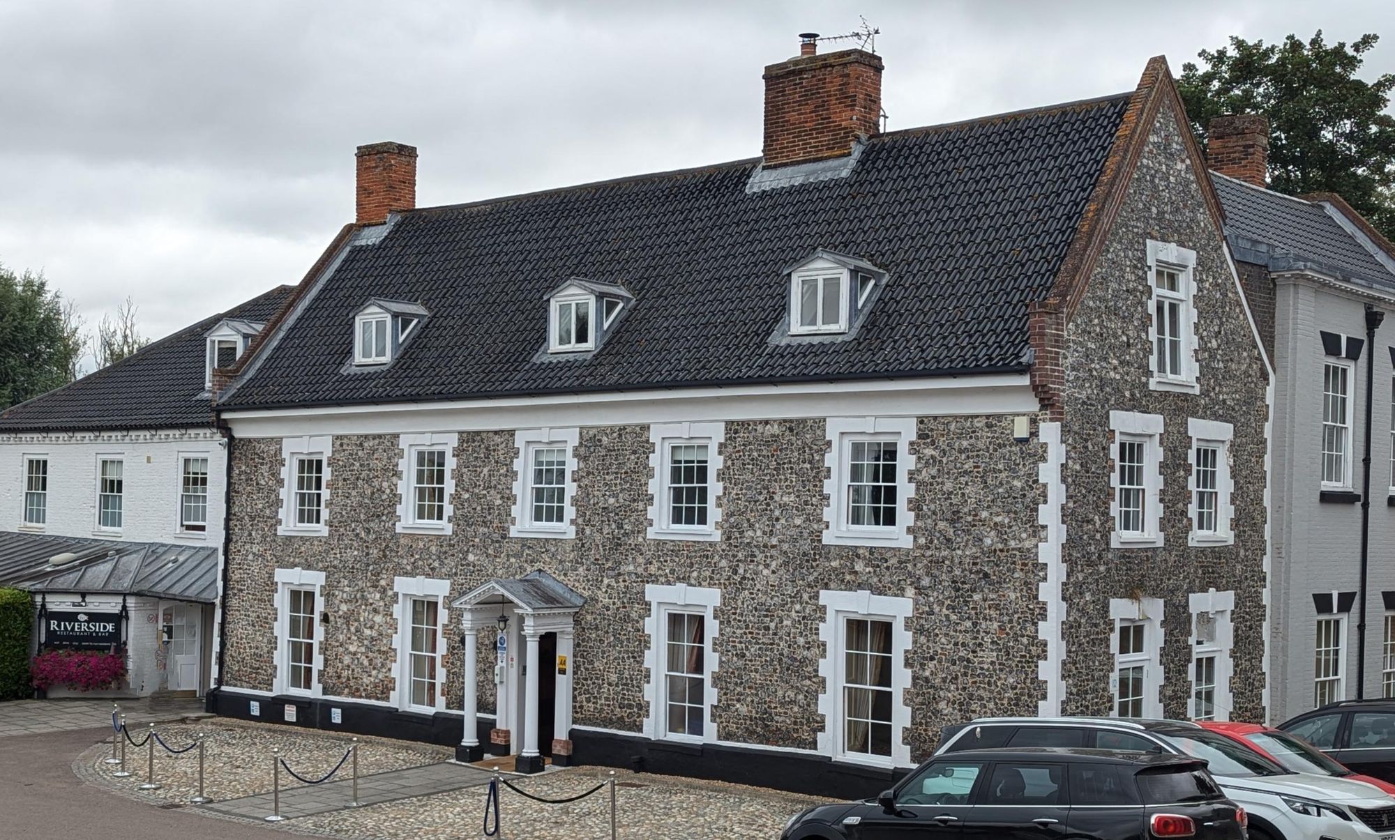 Waveney House Hotel 030824.jpg. (Pub, External, Key). Published on 04-08-2024