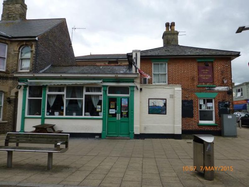 Drifter Lowestoft 2. (Pub, External). Published on 15-05-2015