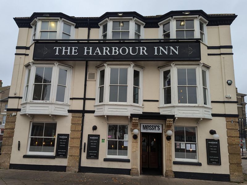 Harbour Inn Lowestoft 231024.jpg. (Pub, External, Key). Published on 24-10-2024 