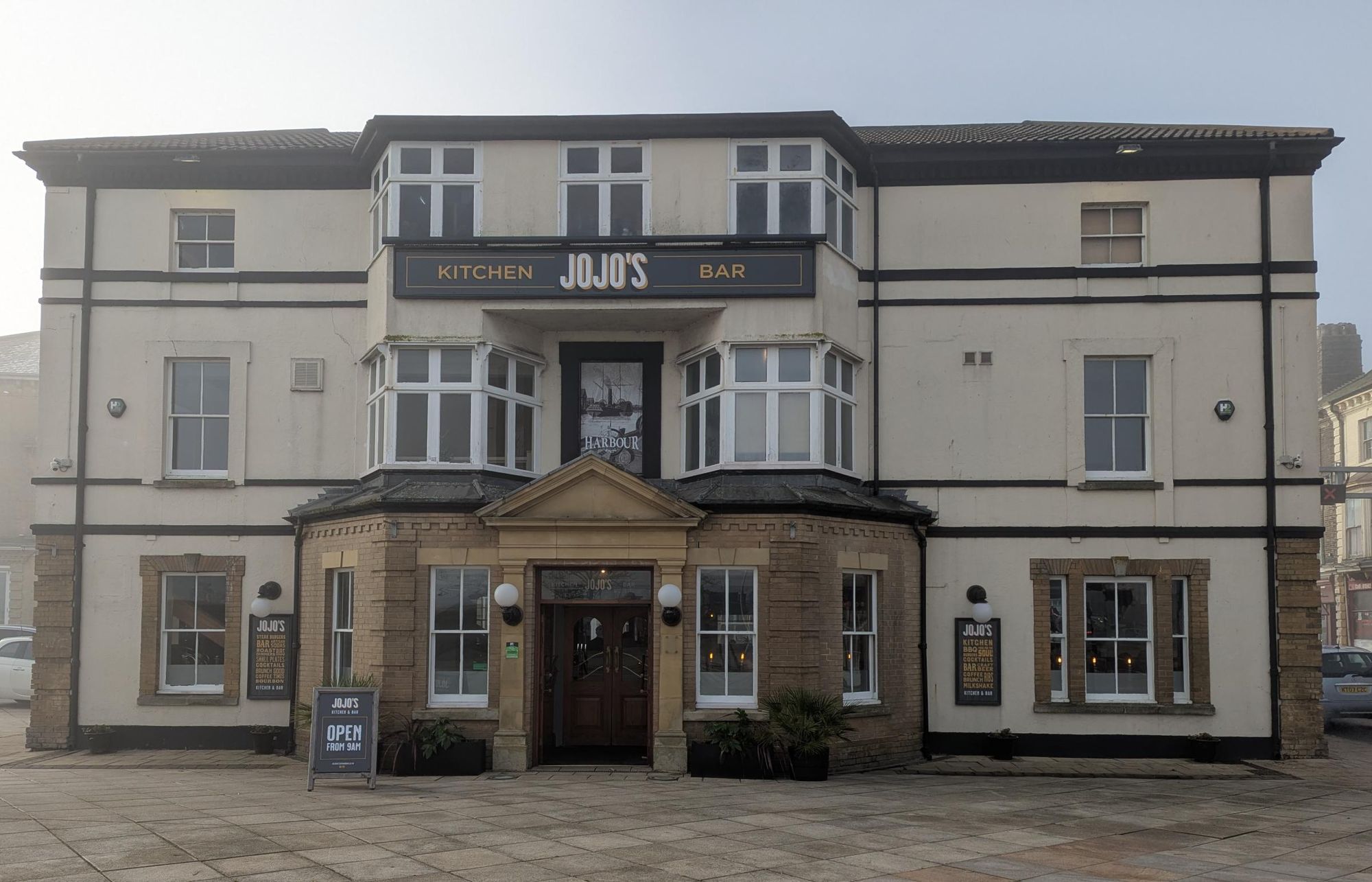 Jojo's Lowestoft 261125.jpg. (Pub, External, Key). Published on 27-11-2025