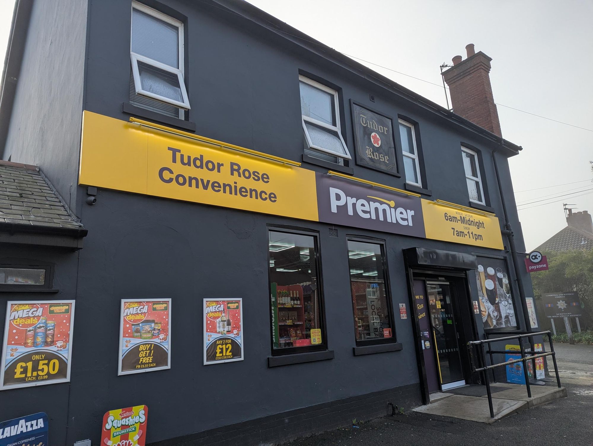 Tudor Rose Lowestoft 261125.jpg. (External, Sign, Key). Published on 27-11-2025