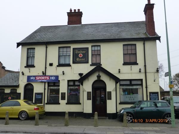 Tudor Rose Lowestoft. (Pub, External, Key). Published on 10-05-2015