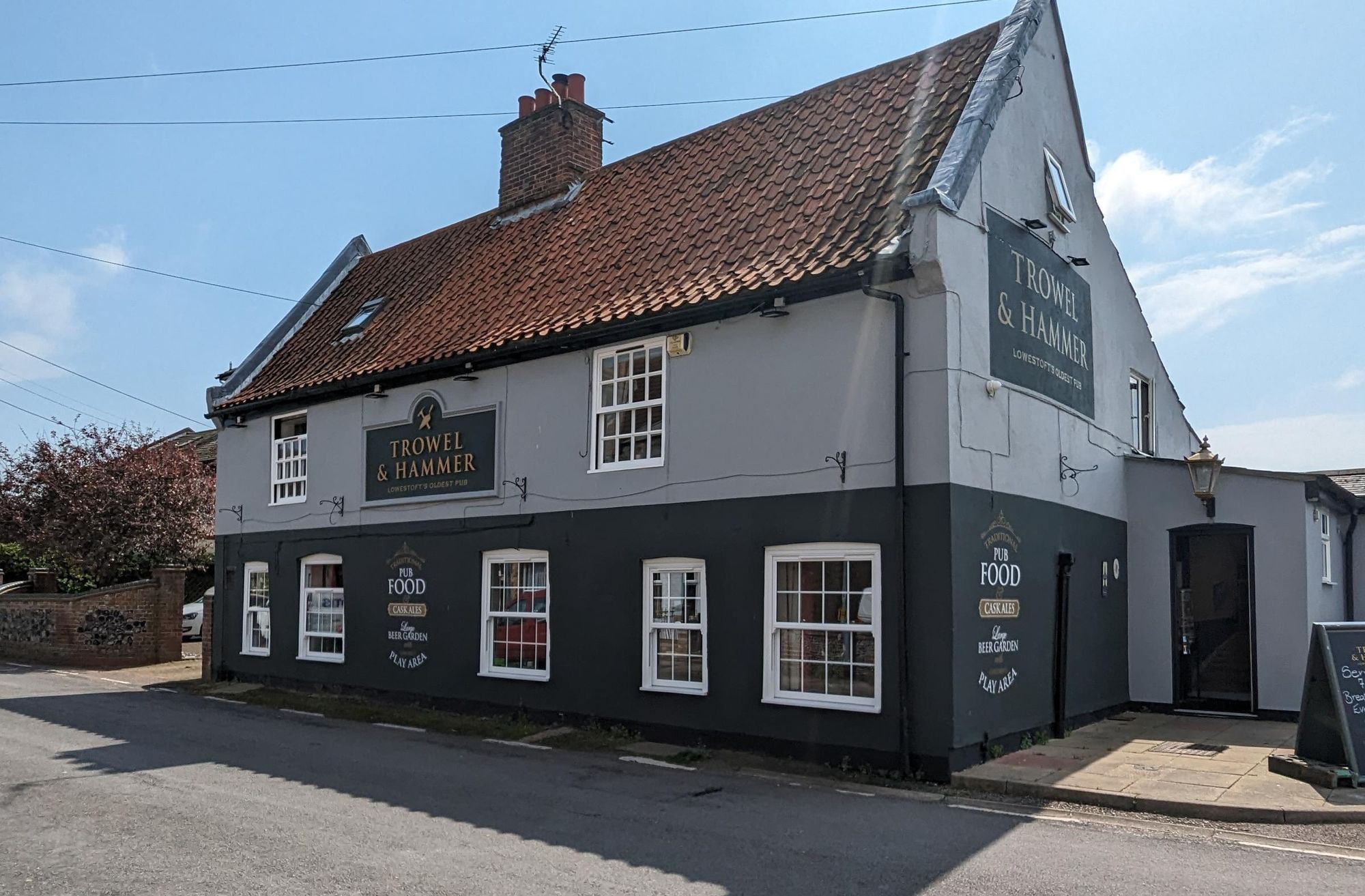 Trowel & Hammer Pakefield 180524. (Pub, External, Key). Published on 19-05-2024