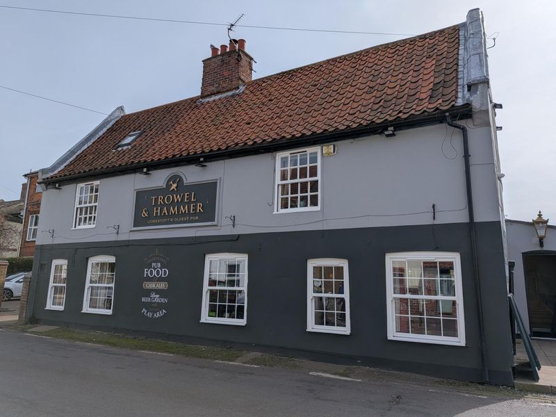 Trowel & Hammer Pakefield 200326.jpg. (Pub, External, Key). Published on 21-03-2026