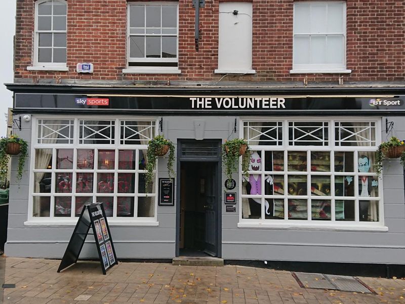 Volunteer Lowestoft Nov19 B. (Pub, External). Published on 09-11-2019 