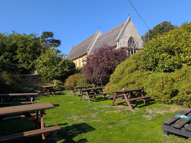 Queens Head Bramfield garden2 250926.jpg. (Pub, External, Garden). Published on 26-09-2026