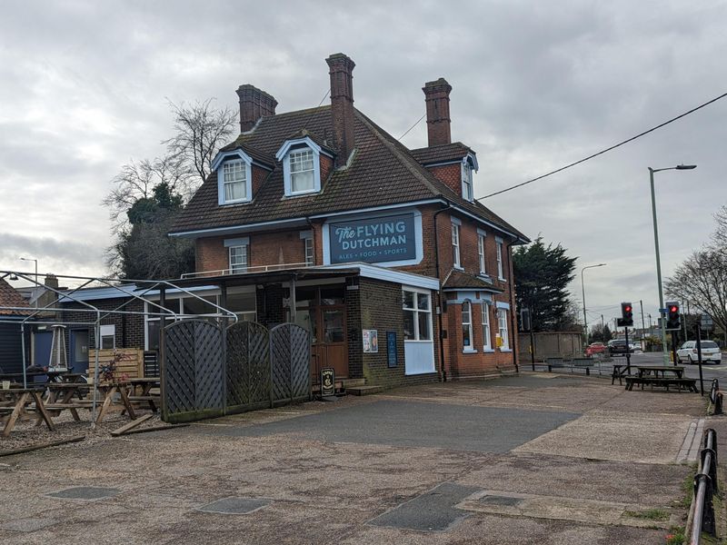 Flying Dutchman Oulton Broad 070224 v2. (Pub, External, Garden). Published on 08-02-2024