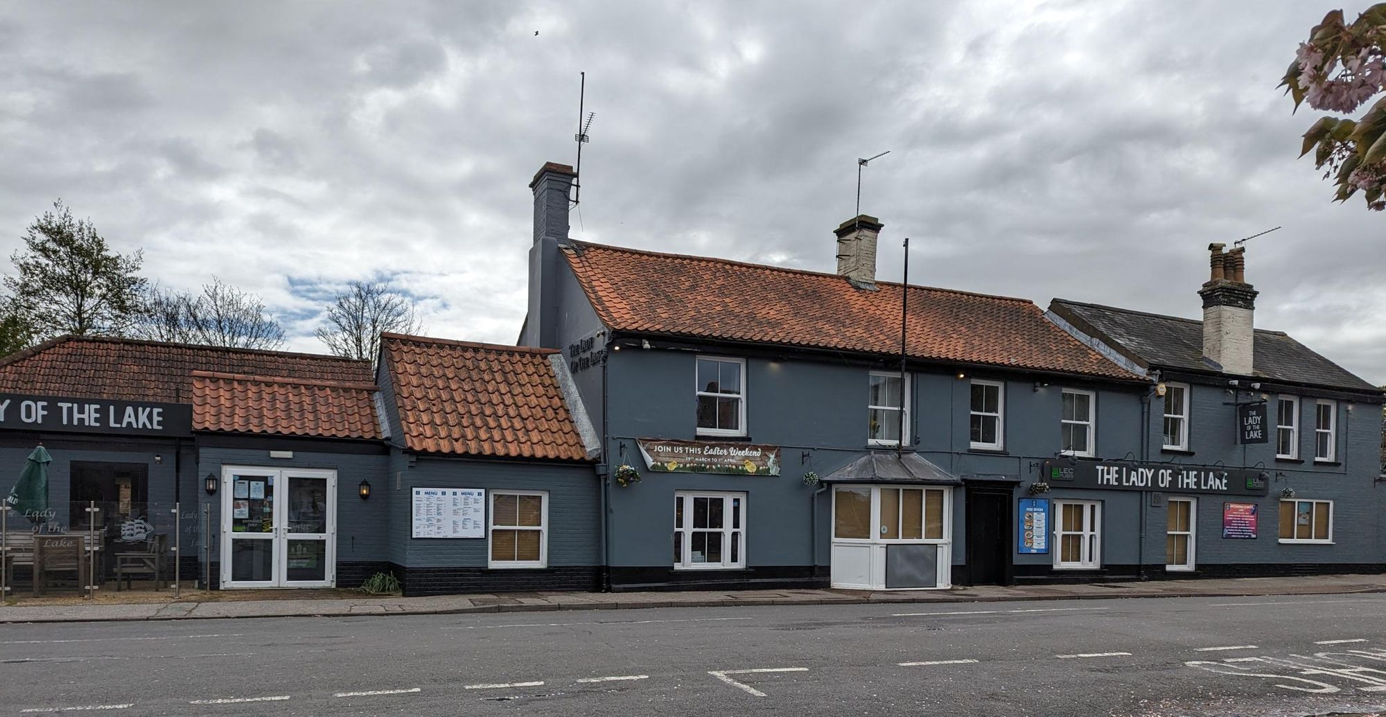 Lady of the Lake Oulton Broad 240424. (Pub, External). Published on 24-04-2024