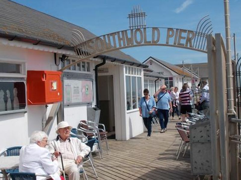 Southwold Pier 1. (Pub, External). Published on 05-06-2015 