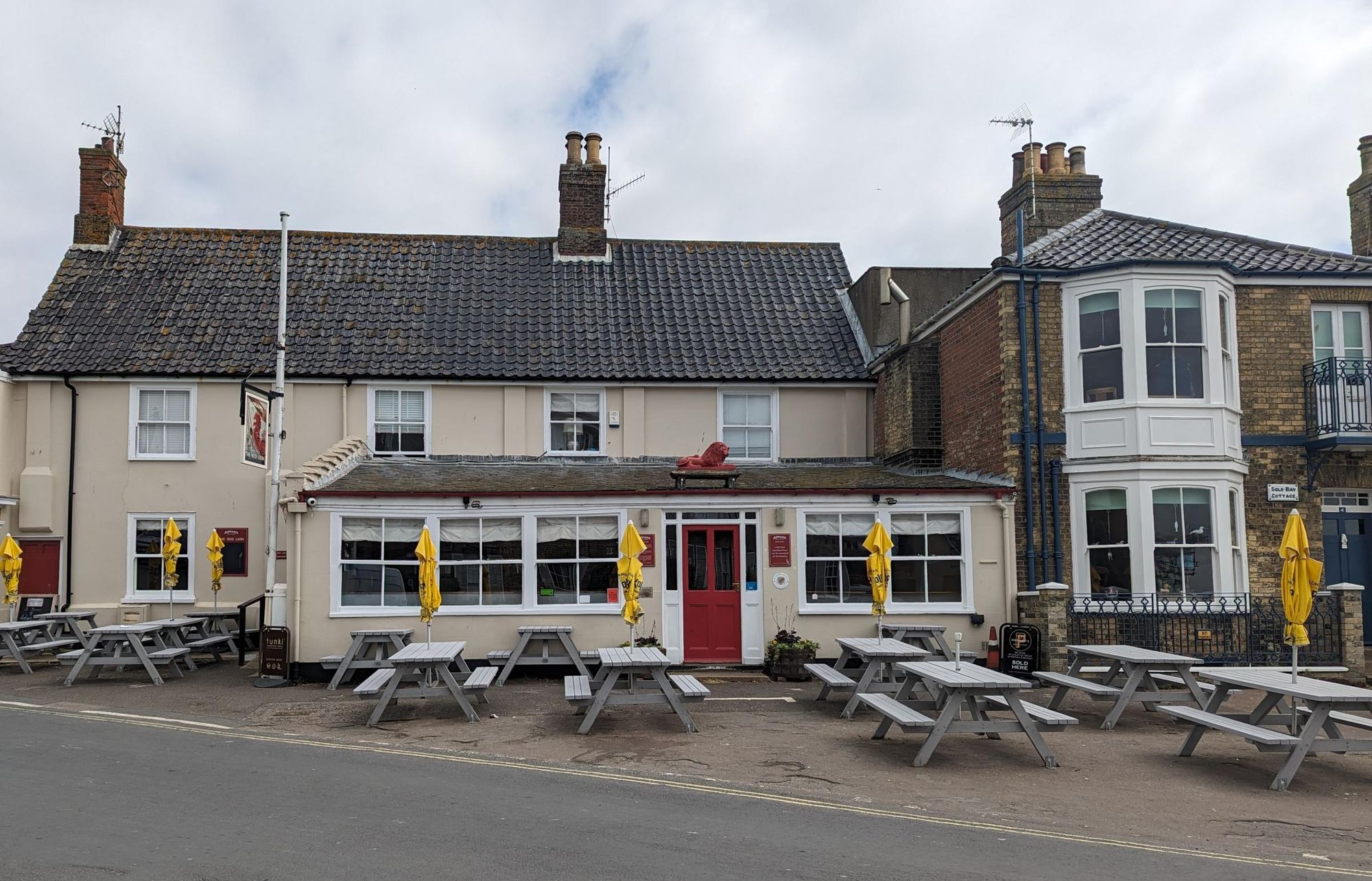 Red Lion Southwold 080524. (Pub, External, Garden, Key). Published on 09-05-2024