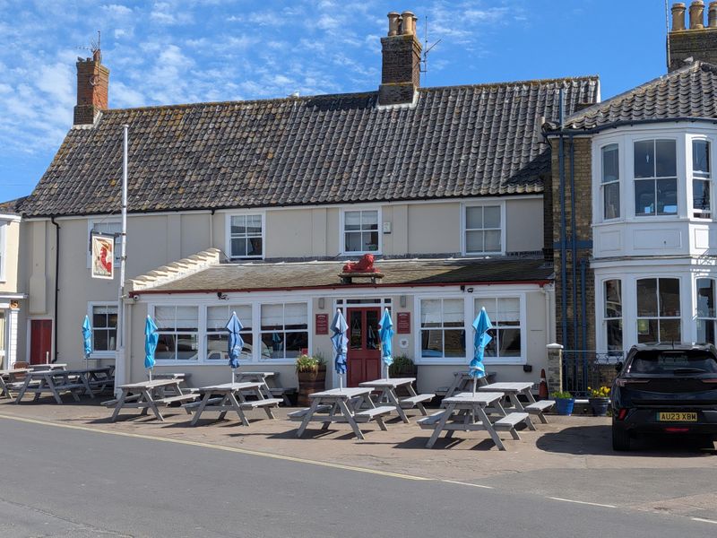 Red Lion Southwold 240426.jpg. (Pub, External, Key). Published on 25-04-2026