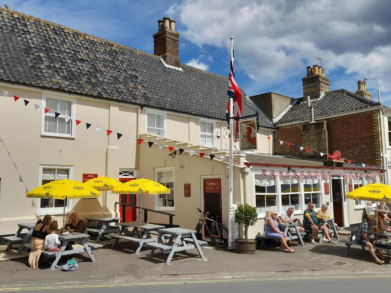 Red Lion, Southwold 9.6.22. (Pub, External). Published on 25-06-2022 