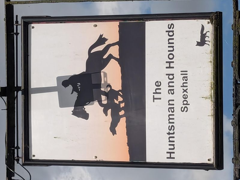 Huntsman & Hounds Spexhall pub sign sideways 270724.jpg. (Sign). Published on 28-07-2024 