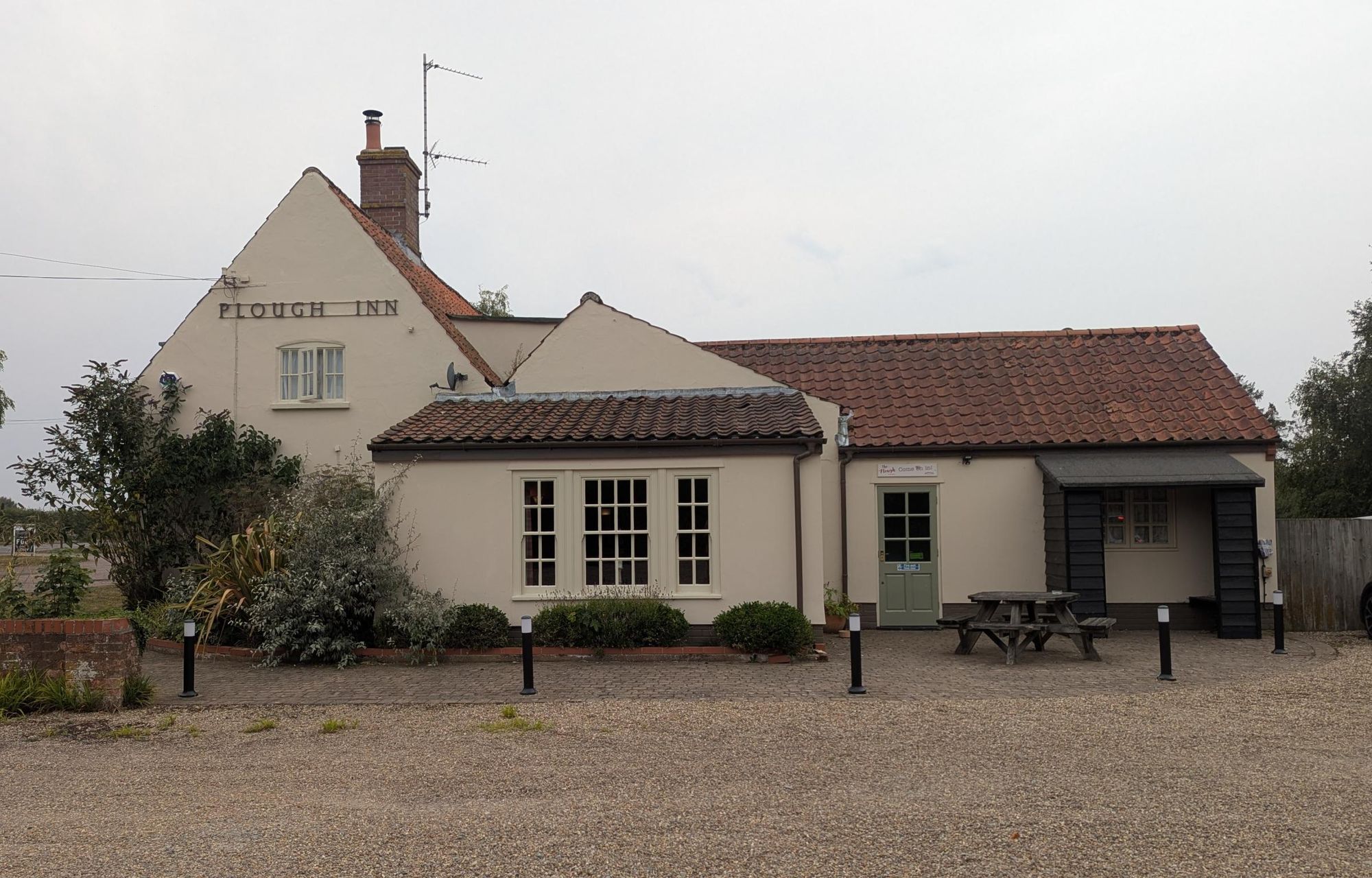 Plough Wangford 130825.jpg. (Pub, External). Published on 14-08-2025