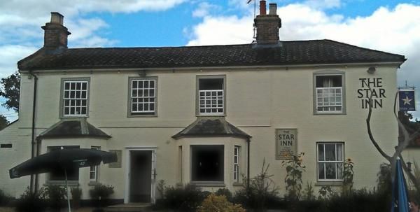 Wenhaston Star Inn. (Pub). Published on 18-09-2014