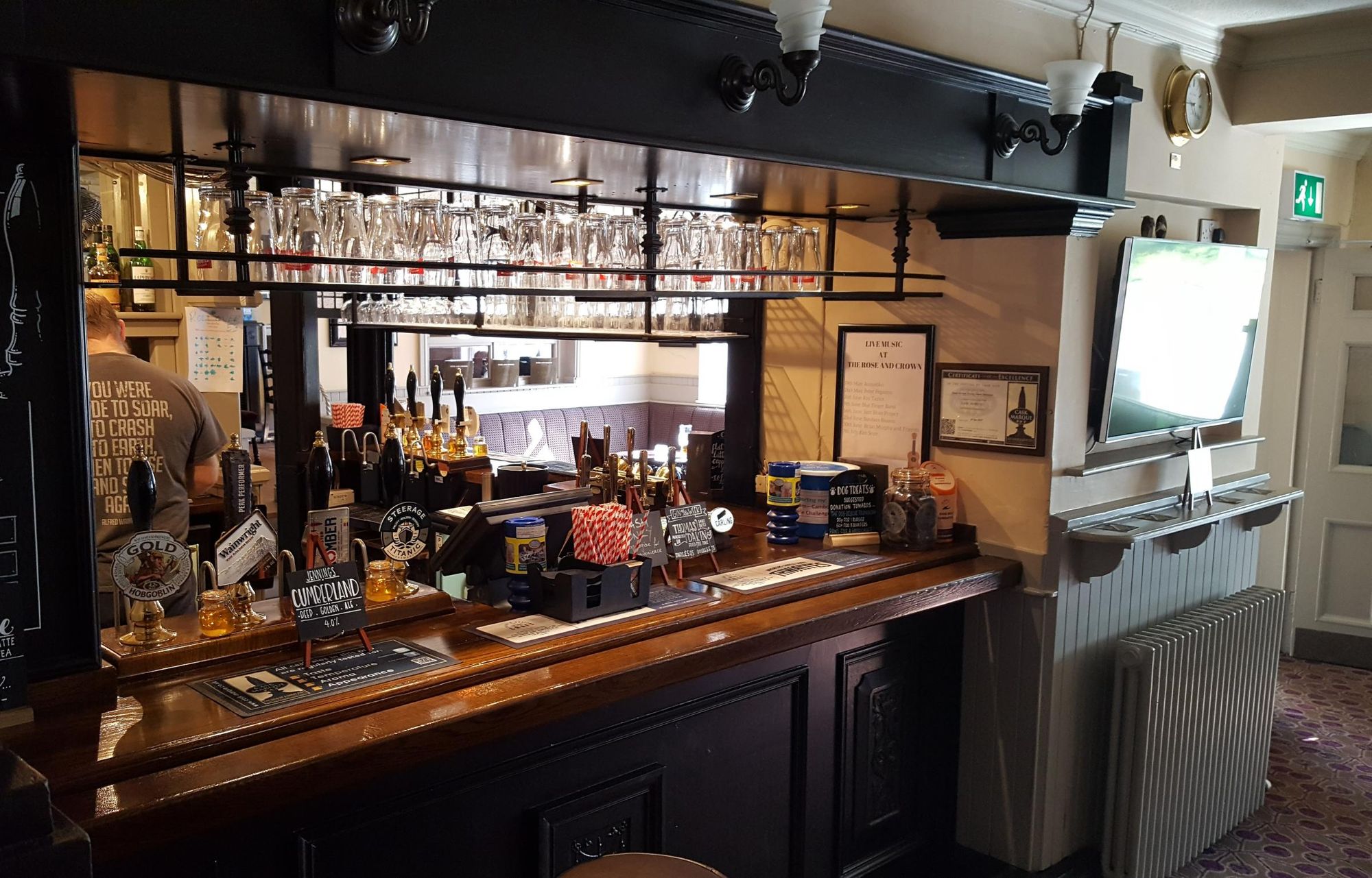 Lounge June 2018. (Bar). Published on 24-06-2018