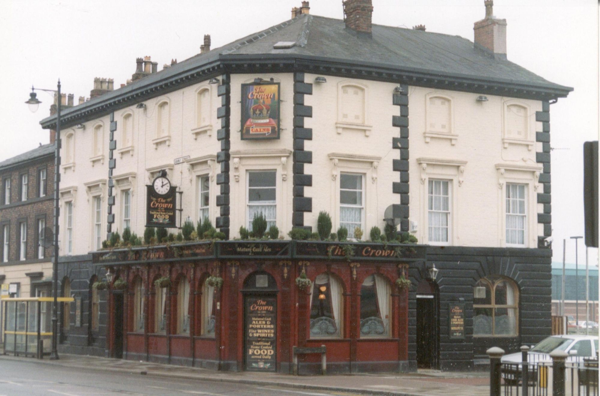 The Crown in the 1990s.. Published on 22-09-2018