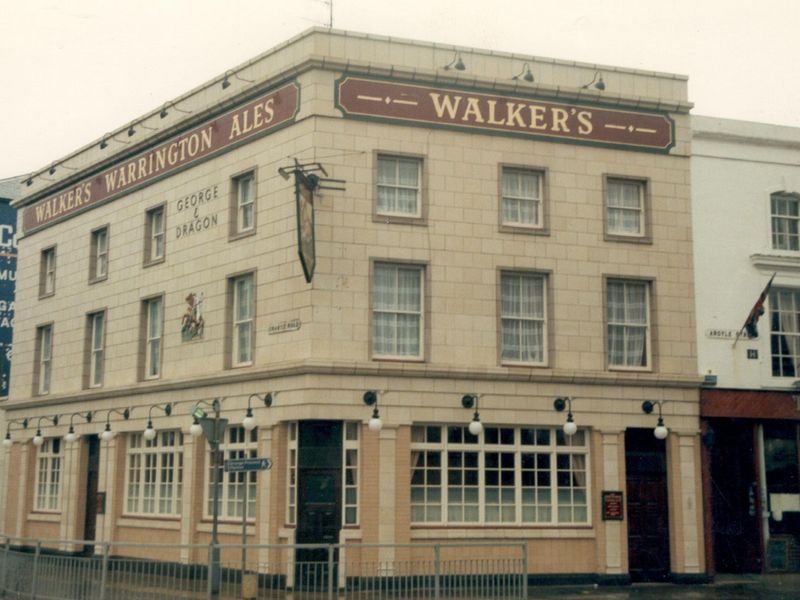 George & Dragon c1990 as a Walkers Pub. Published on 30-09-2018