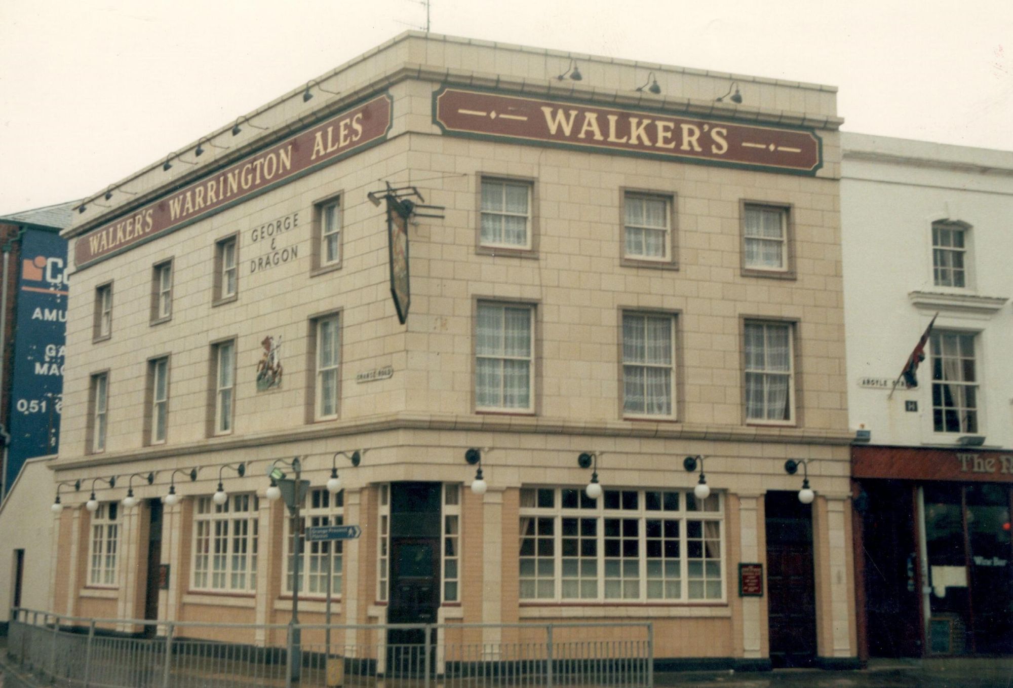 George & Dragon c1990 as a Walkers Pub. Published on 30-09-2018