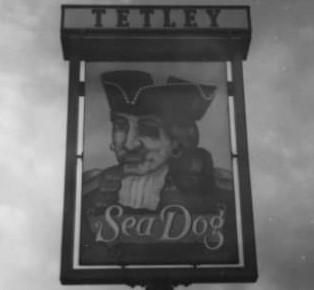 Old pub sign. (Sign). Published on 25-04-2021
