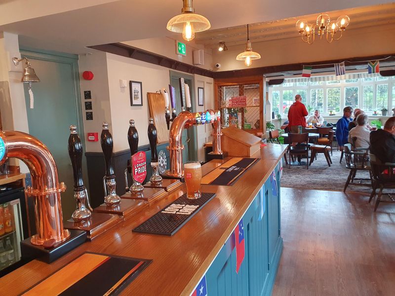Dee View Bar 2023. (Bar). Published on 24-09-2023