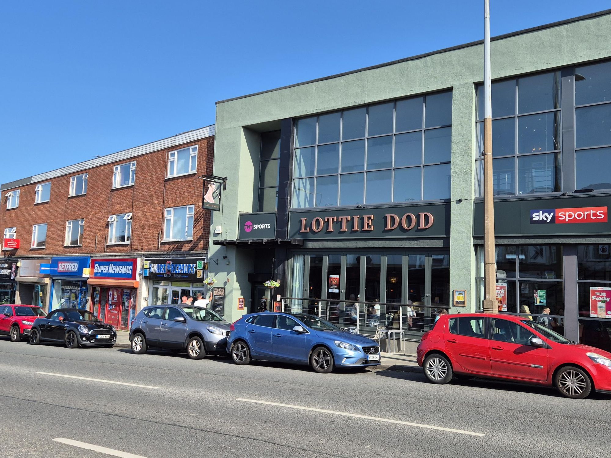 Lottie August 2025. (Pub, Key). Published on 03-08-2025
