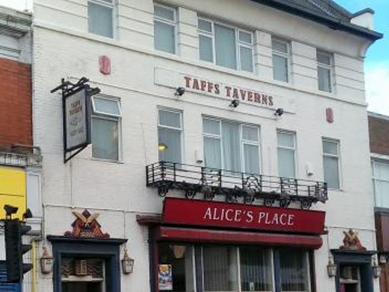 Alice's Place. (Pub, Key). Published on 17-01-2015