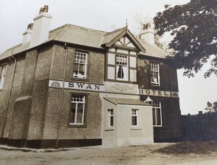 Swan Hotel about 1900. Published on 14-12-2021