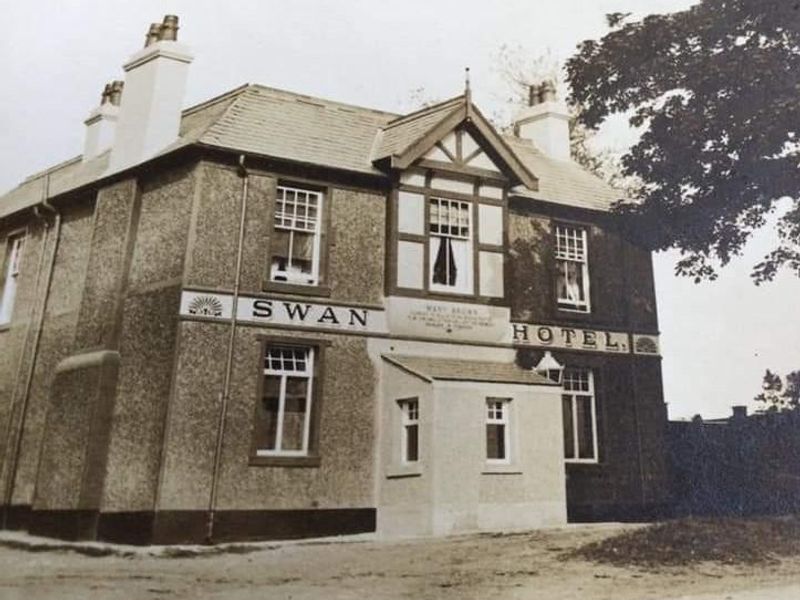 Swan Hotel about 1900. Published on 14-12-2021