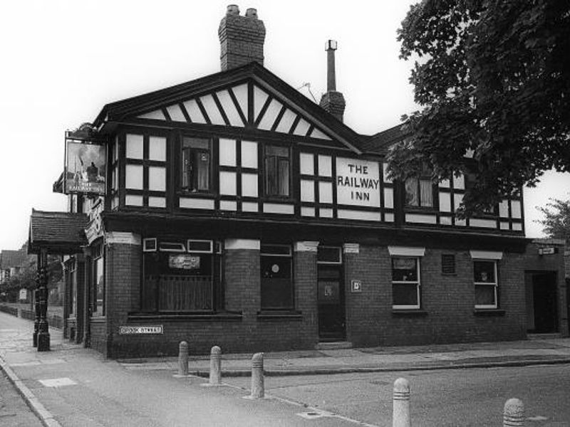 Railway Inn in 1984. Published on 27-04-2015