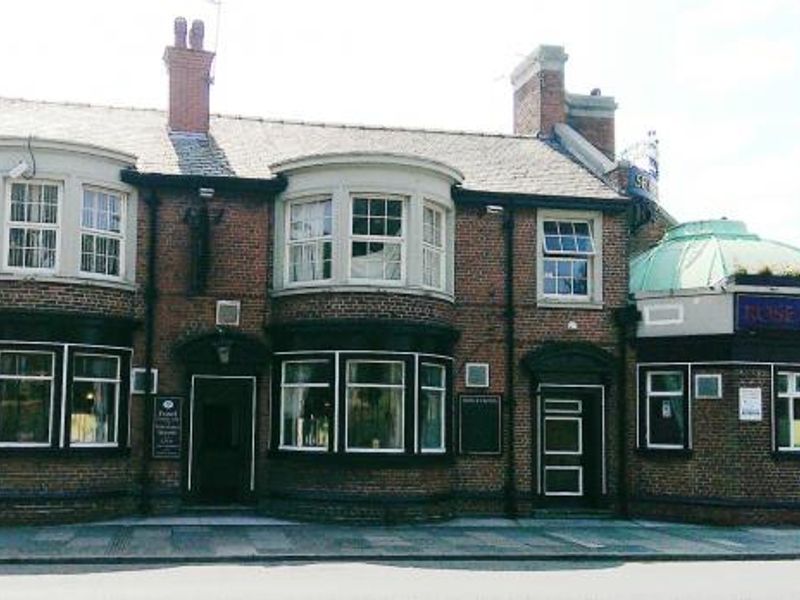 Rose & Crown. (External). Published on 16-07-2013 