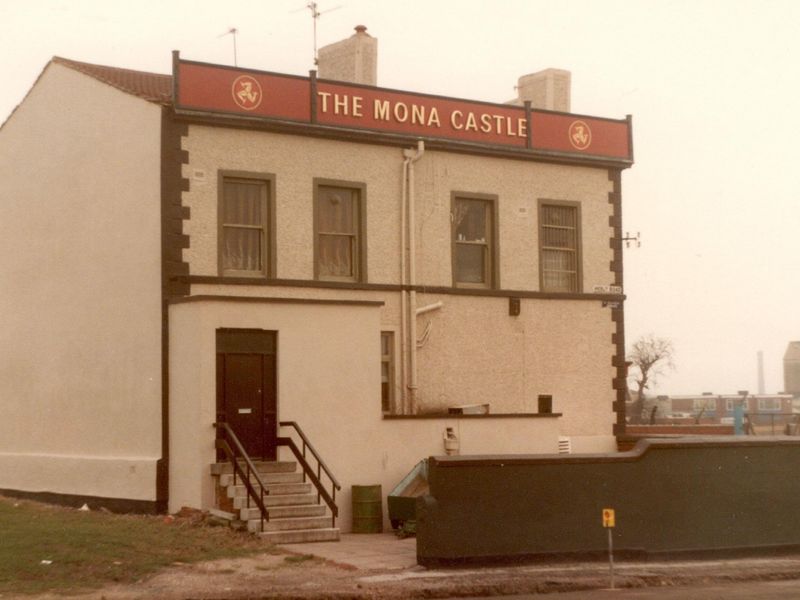 Mona Castle (from back of pub) in the 1980s. Published on 09-05-2018