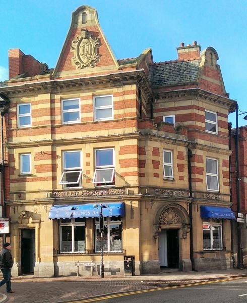 Shillings Bar. Published on 17-01-2015