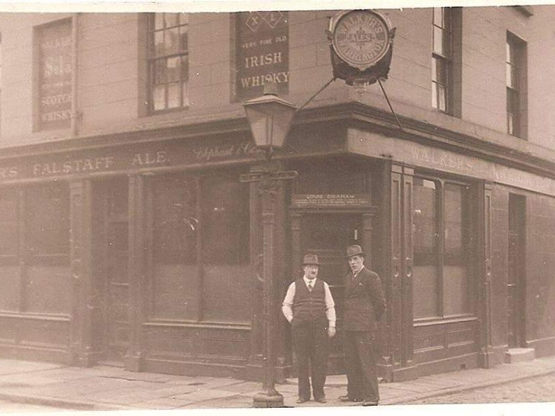 Elephant & Castle in 1940s. (Key). Published on 25-08-2020