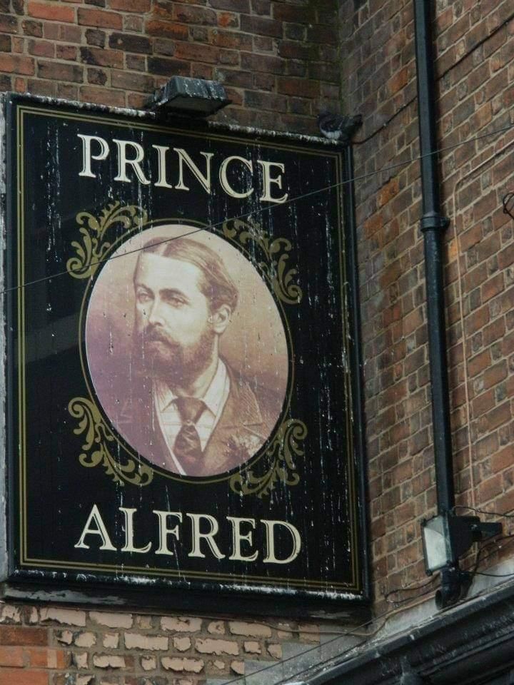 Pub Sign. (Sign). Published on 24-08-2020