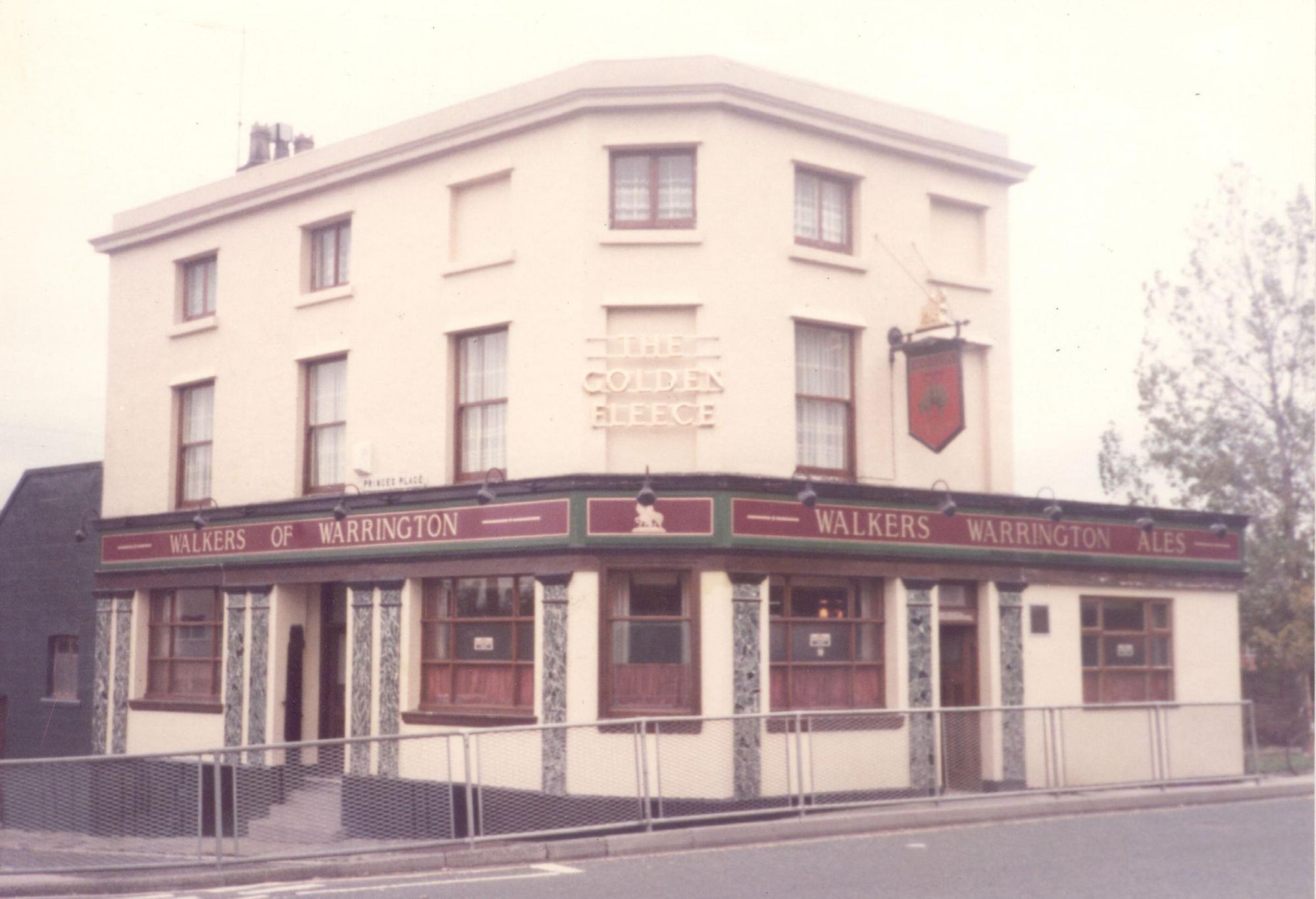 Golden Fleece 1990. Published on 25-09-2018