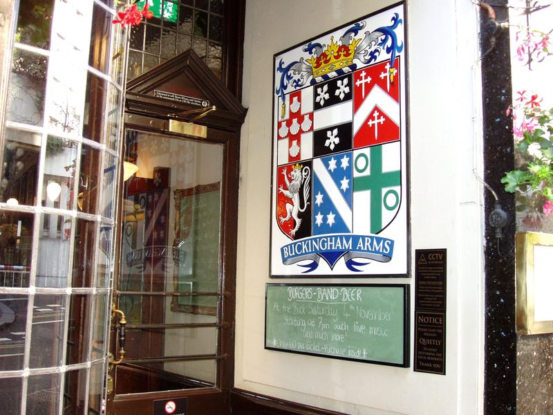 Buckingham Arms SW1-entrance Oct 2017. (Pub, External, Sign). Published on 08-10-2017