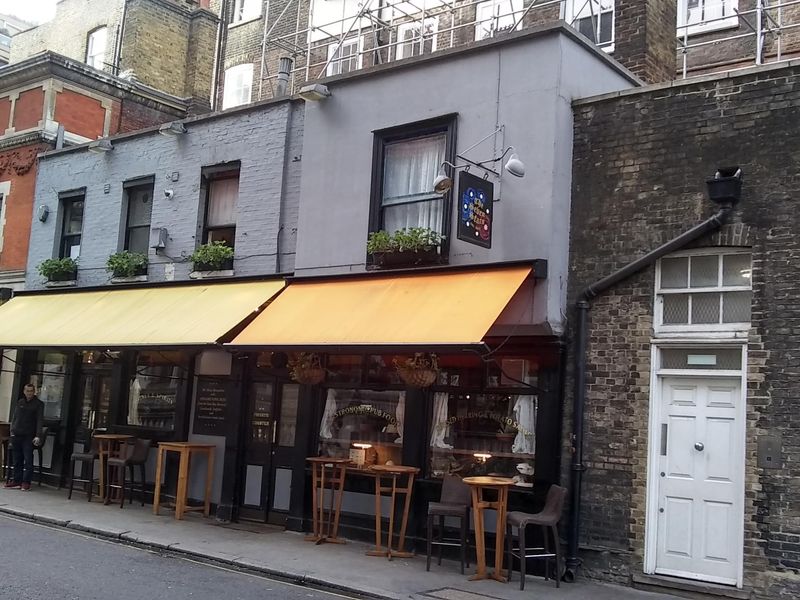 Feb 2023 - the awnings have now gone Oct 2023. (Pub, External). Published on 21-02-2023 