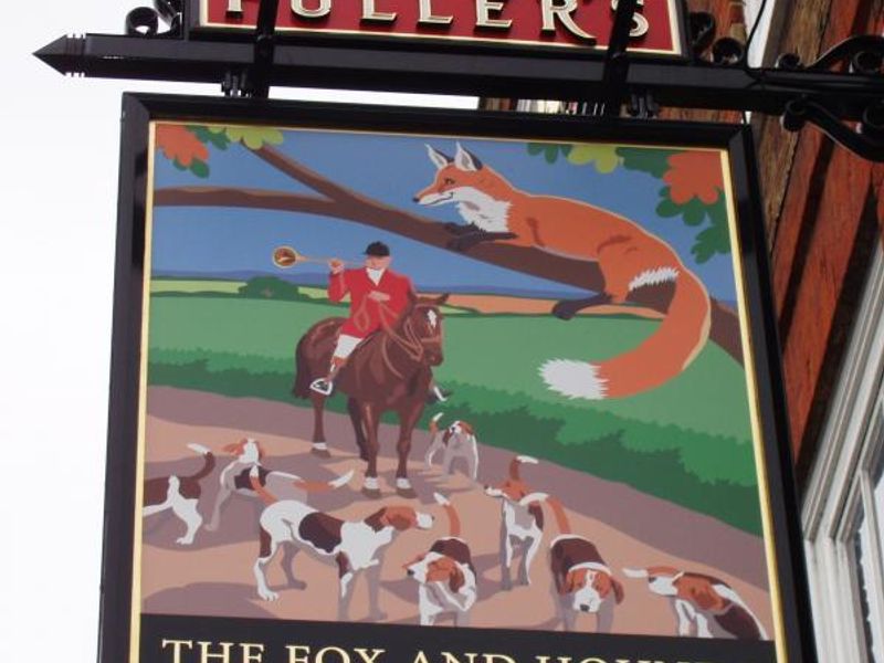 Fox & Hounds W4 sign. (Pub, External, Sign). Published on 12-09-2014